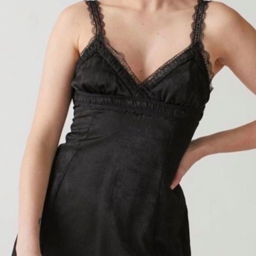 BLACK DRESS URBAN OUTFITTERS